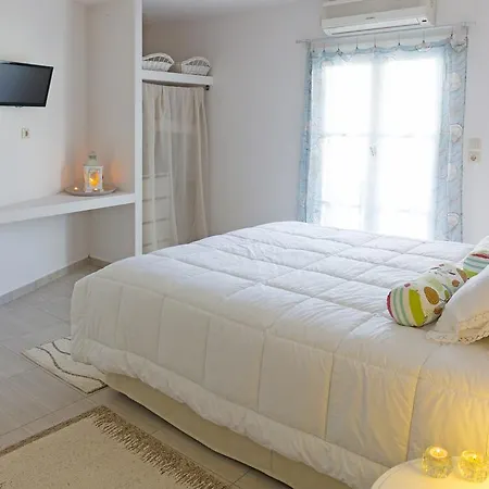 Konukevi Lykomides 3*