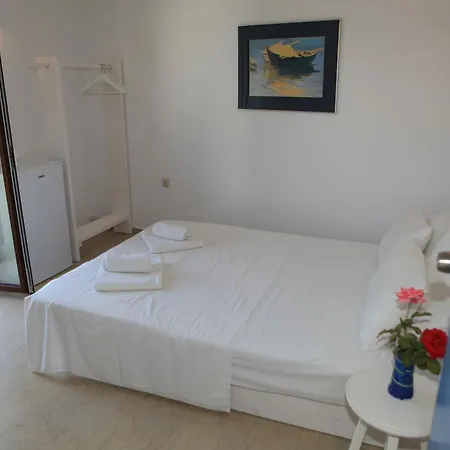 Konukevi Lykomides Linaria (Skyros)