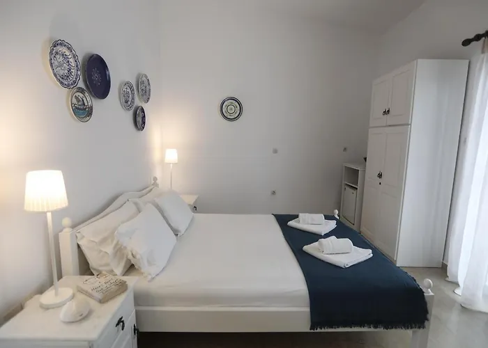 Konukevi Lykomides Linaria (Skyros)