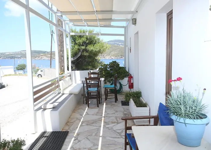 Konukevi Lykomides Linaria (Skyros)